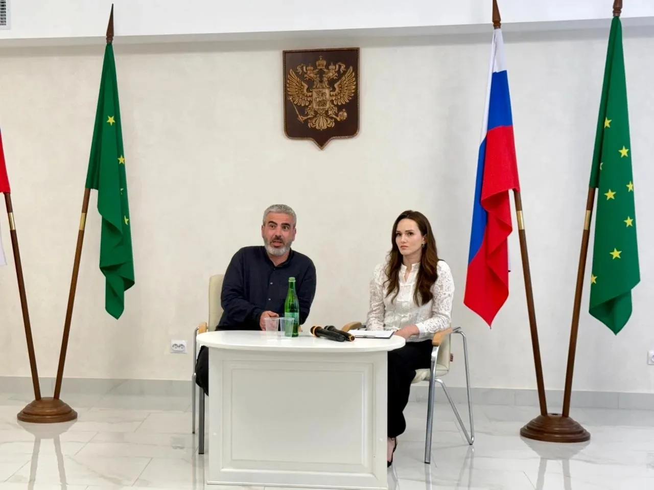 Мужество рождается рядом с нами

В Доме культуры аула Кошехабль прошла встреча молодёжи с участником
