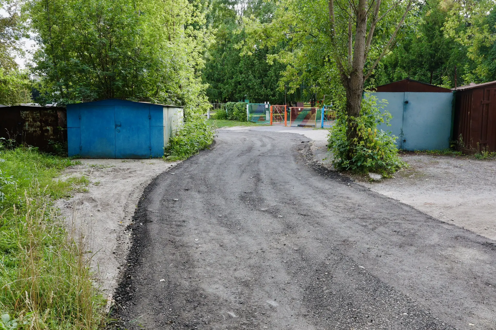 По депутатской линии встретился с воспитателями и родителями малышей из детского сада №...