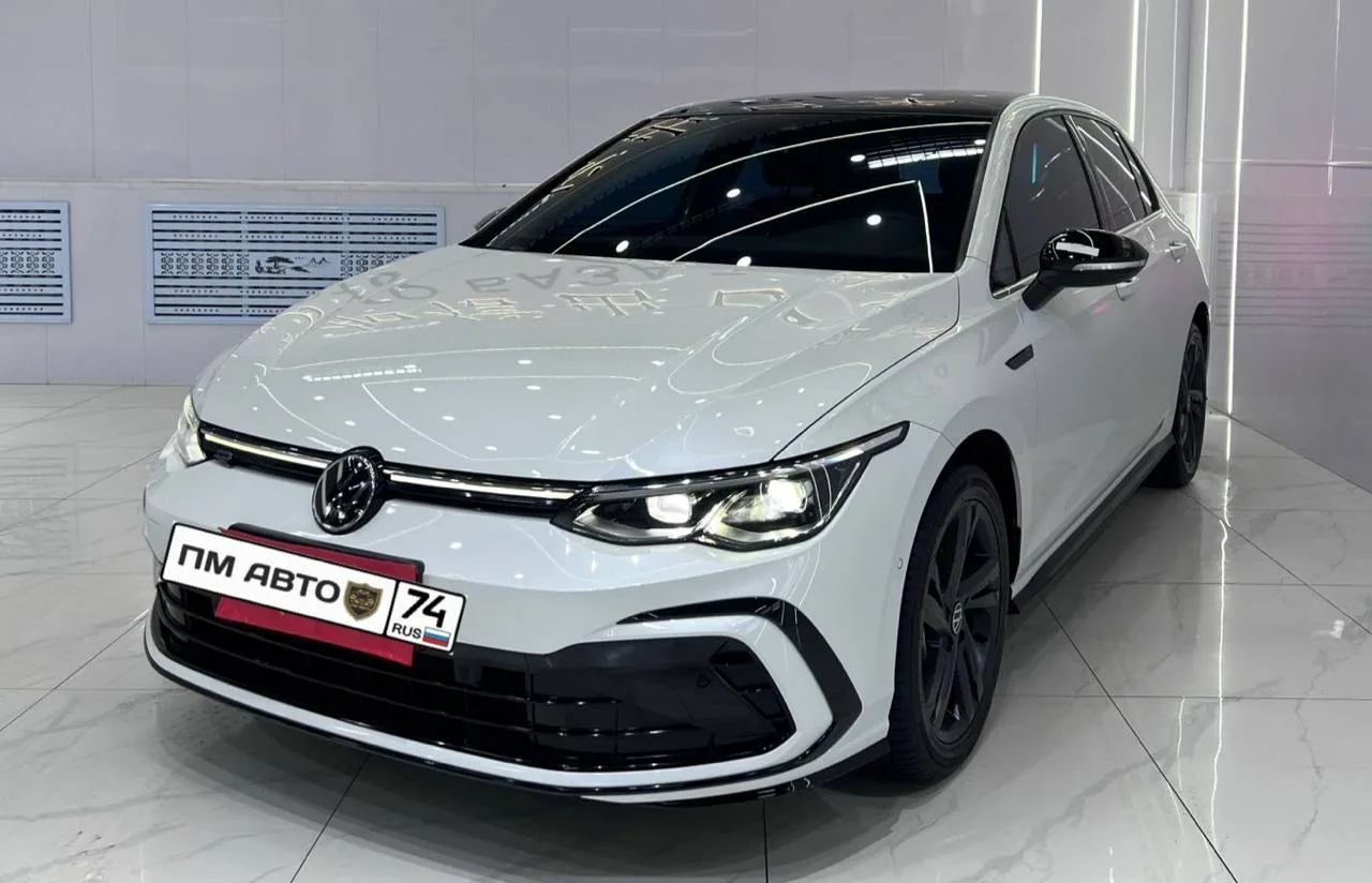 🔥 Volkswagen Golf 280TSI DSG R-Line 2022 г. — ПРАКТИЧНОСТЬ И СТИЛЬ ИЗ КИТАЯ!
Друзья, в наличии под 