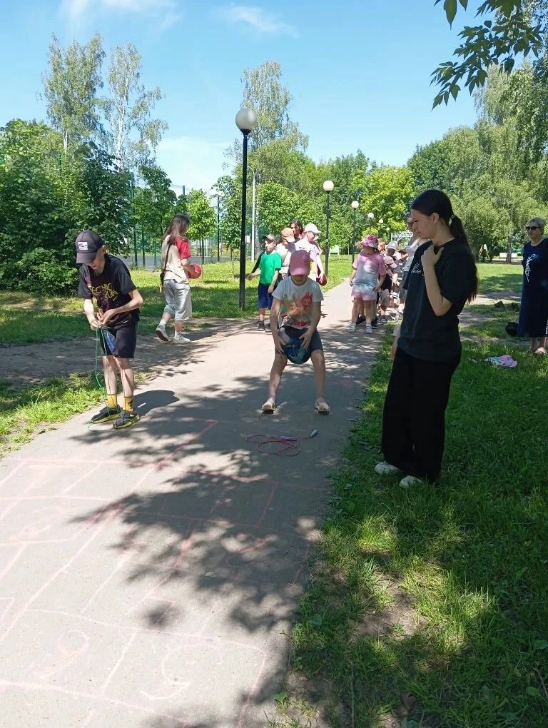 Новости школьного лагеря.

Сегодня в нашем лагере в рамках мероприятий, приуроченных ко дню борьбы с