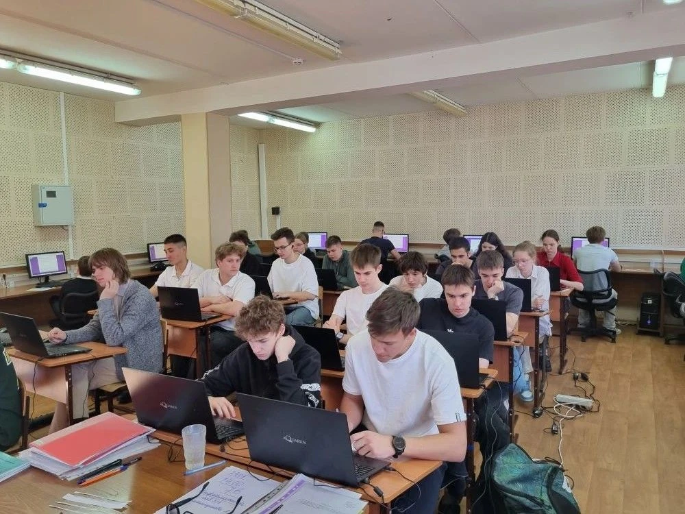 📶 В Лицее прошла Неделя логистики и телекоммуникаций.   🤝 Её завершение ознаменовалось олимпиадой по