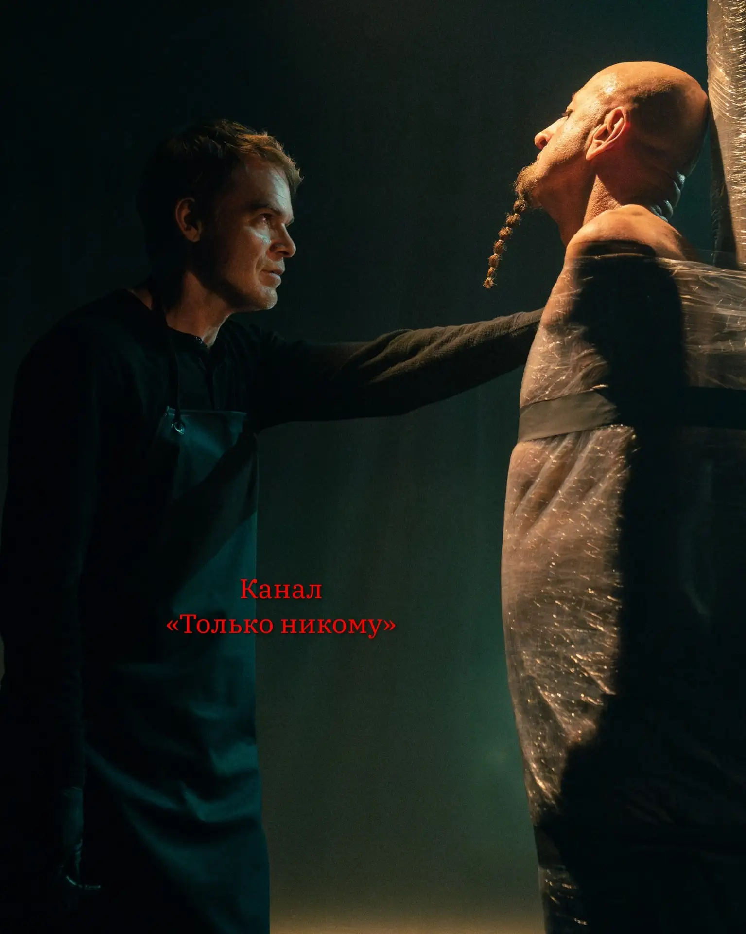 Первые кадры нового сезона «Декстера». Главный герой продолжает свою охоту на серийных маньяков, а е