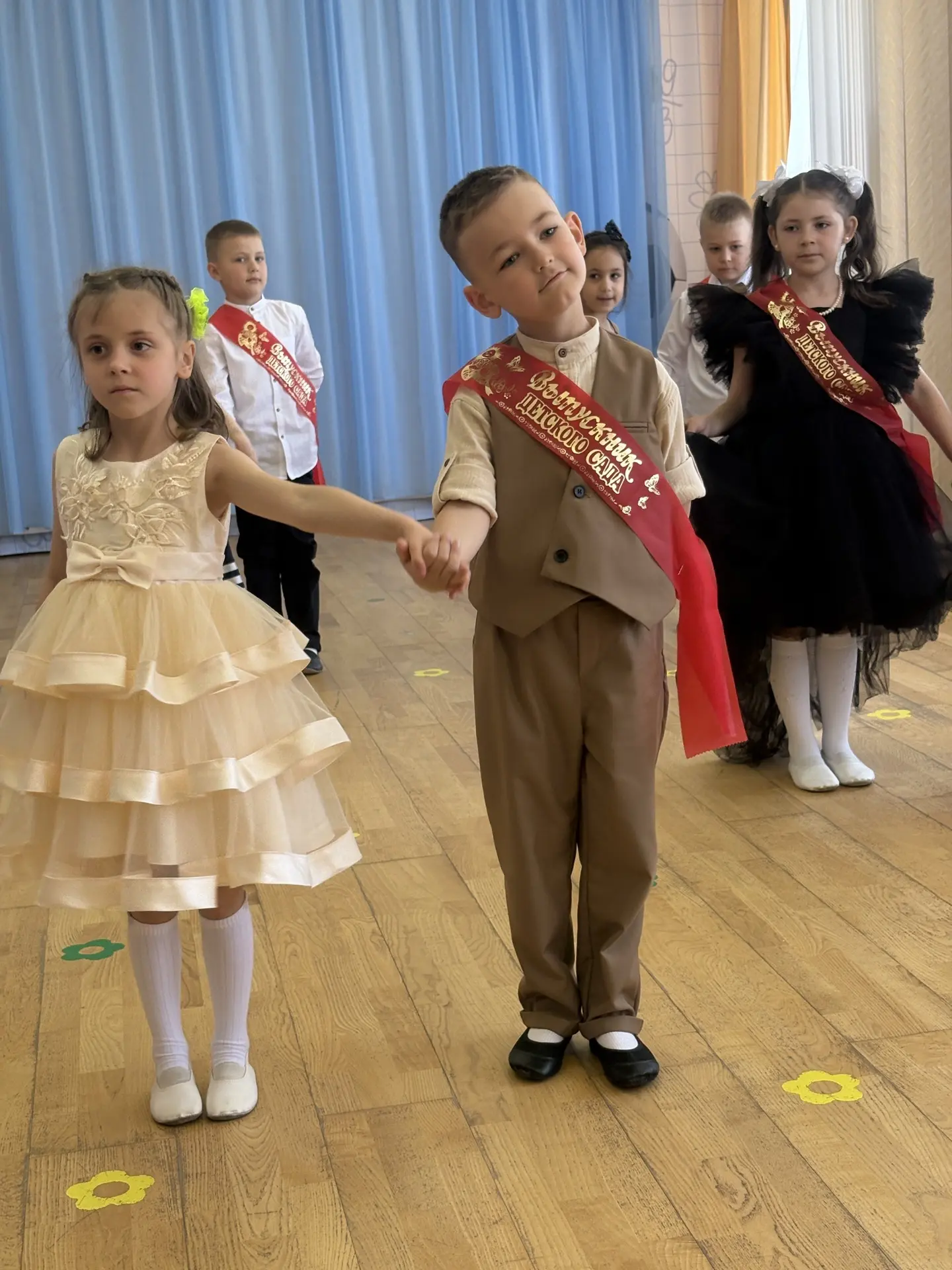 Фото