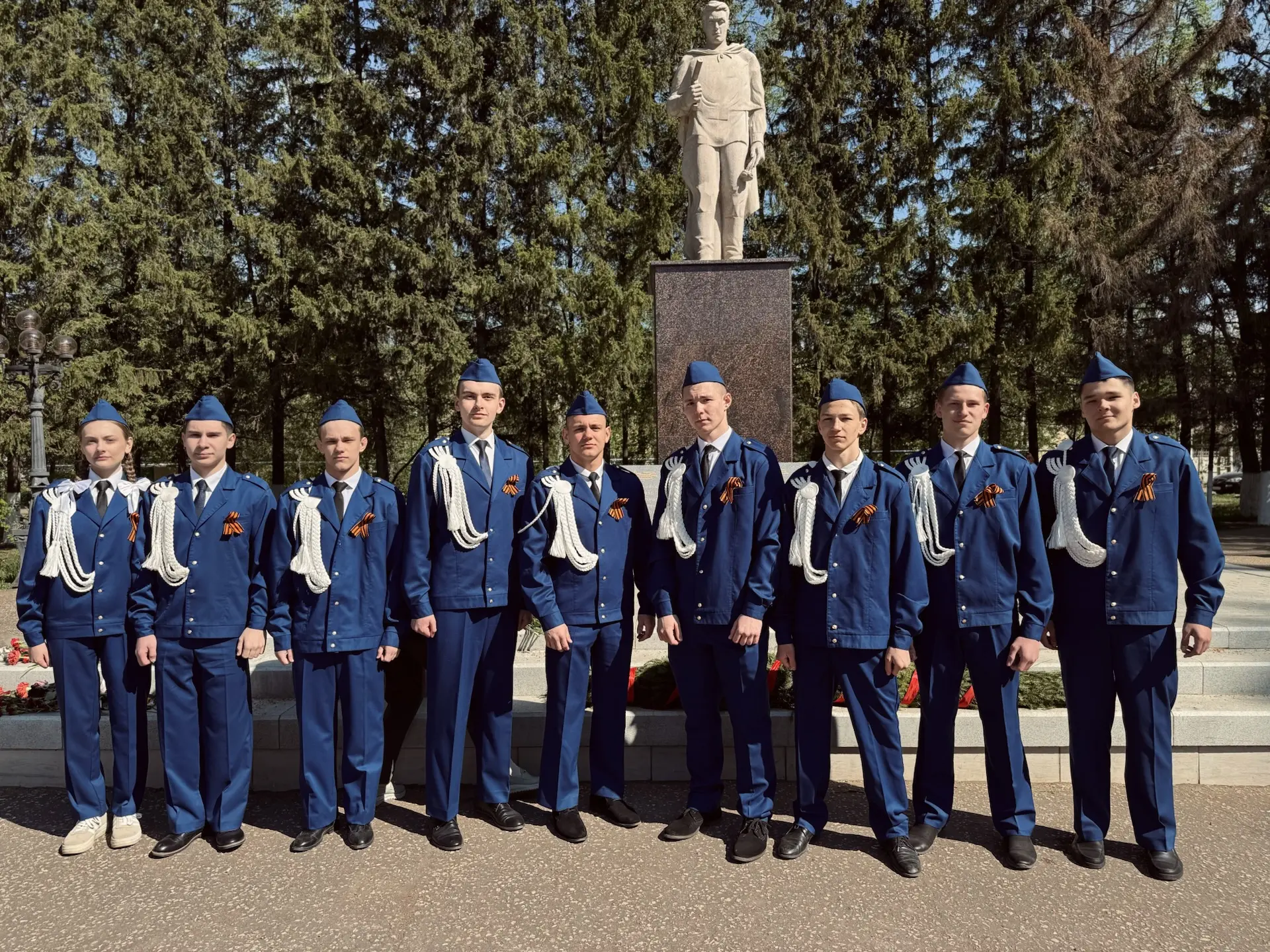 Сегодня прошёл праздничный парад, посвящённый великому празднику — Дню Победы!