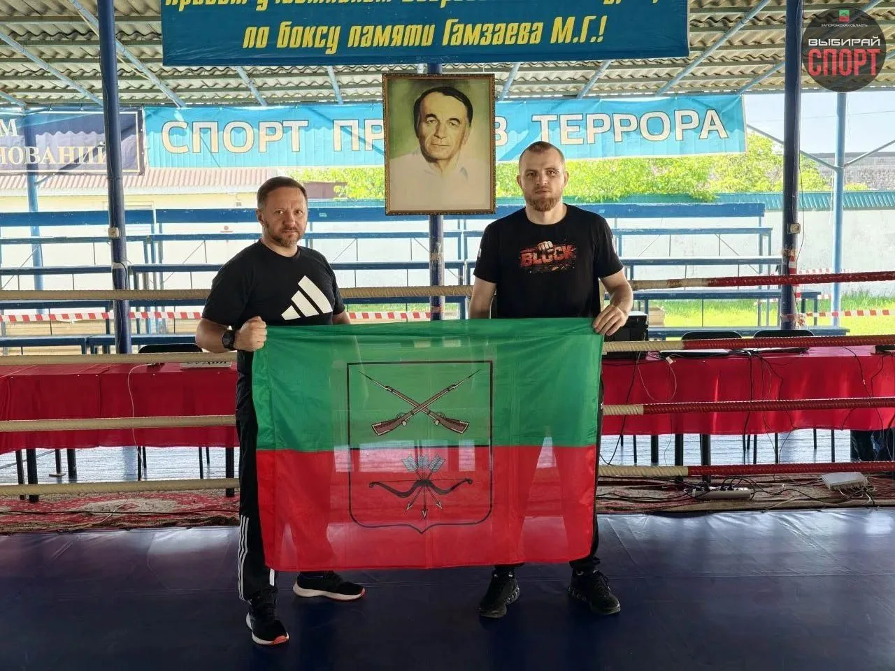 🏐 Бился до конца: житель Запорожской области забрал серебро на соревнованиях по боксу

В Избербаше 