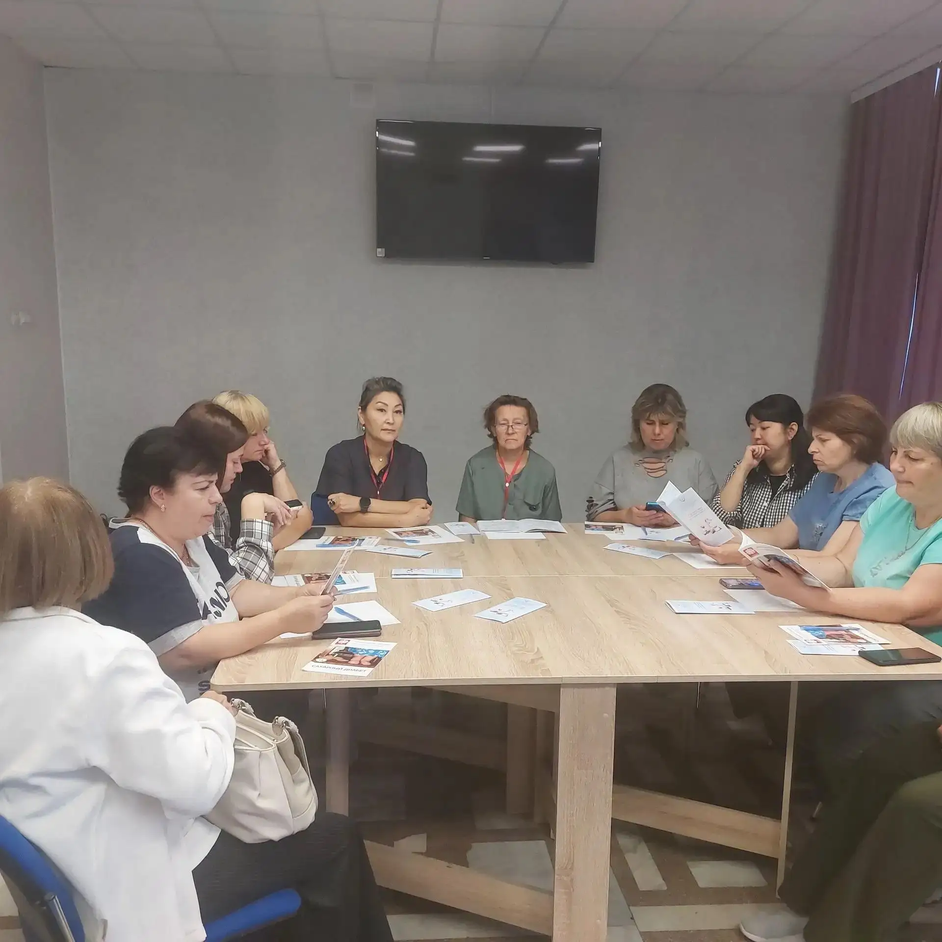 ✨В КЦСОН «Рябинушка» прошло онлайн-занятие «Школы ухода»