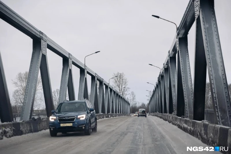 📲Построят ли третий мост через Томь в Кемерове?

Третьего автомобильного моста через Томь, ведуще