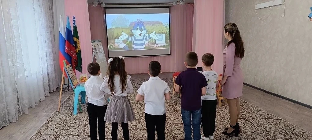 В ГБДОУ ЛНР "Белокуракинский-ясли сад Солнышко" проведено логопедическое подгрупповое з...