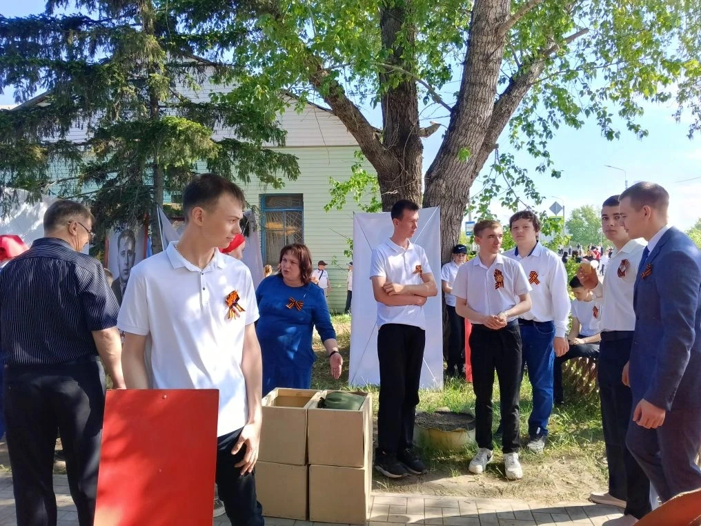 В преддверии Дня Победы учащиеся и работники нашей школы приняли участие в патриотическ...