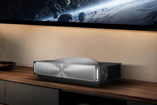 🎬 Hisense PX4 Pro превращает комнату в домашний кинотеатр