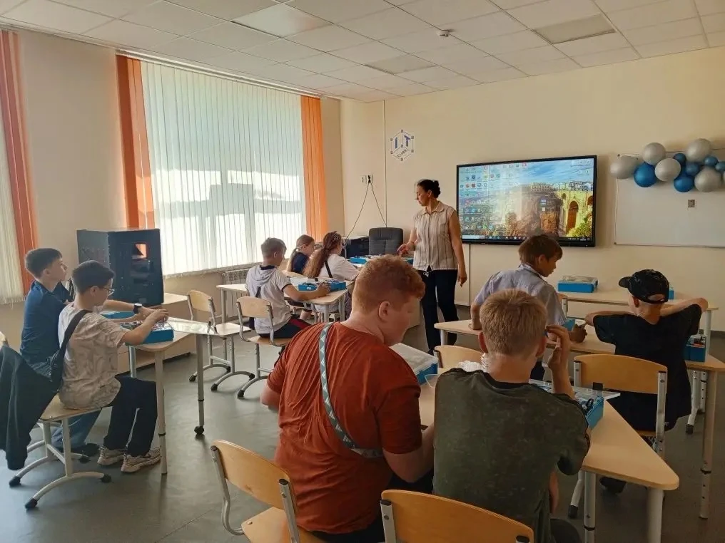 ⭐️ Ребята из пришкольного лагеря посетили IT-куб,  чтобы весело и с пользой провести ка...