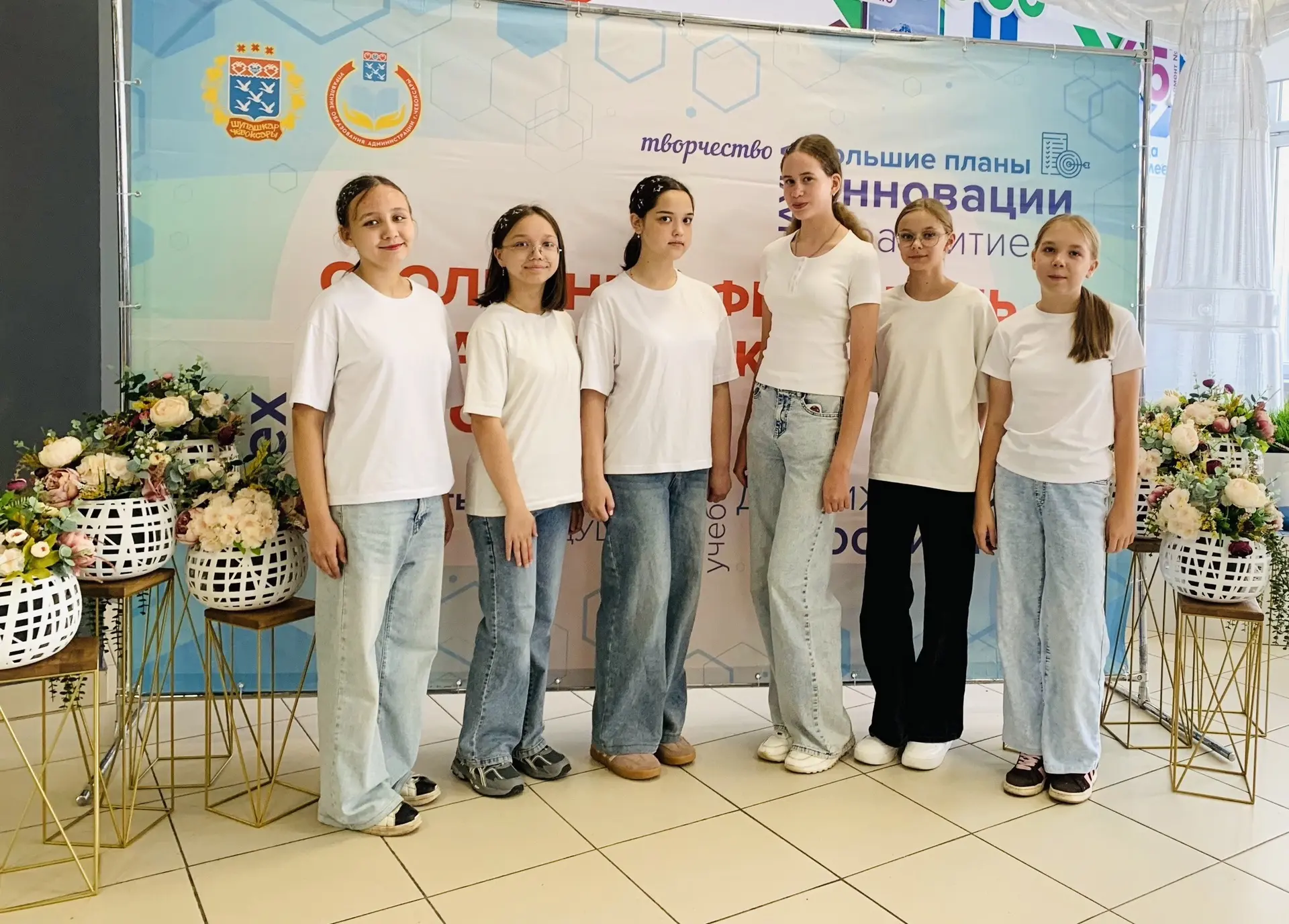 🔔 Учащиеся вокальной студии «Колокольчики» совместно с педагогами дополнительного обра...
