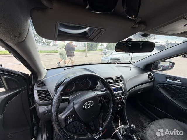 🚗 Модель: Hyundai Solaris 1.6 MT, 2011, 240 000 км
