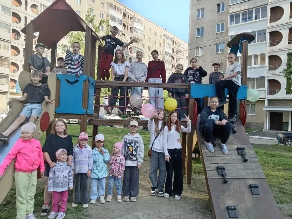 ☀️ Жители дома ул. Захарова, 10 (микрорайон ГГМ), ООО «Своя компания» совместно с админ...