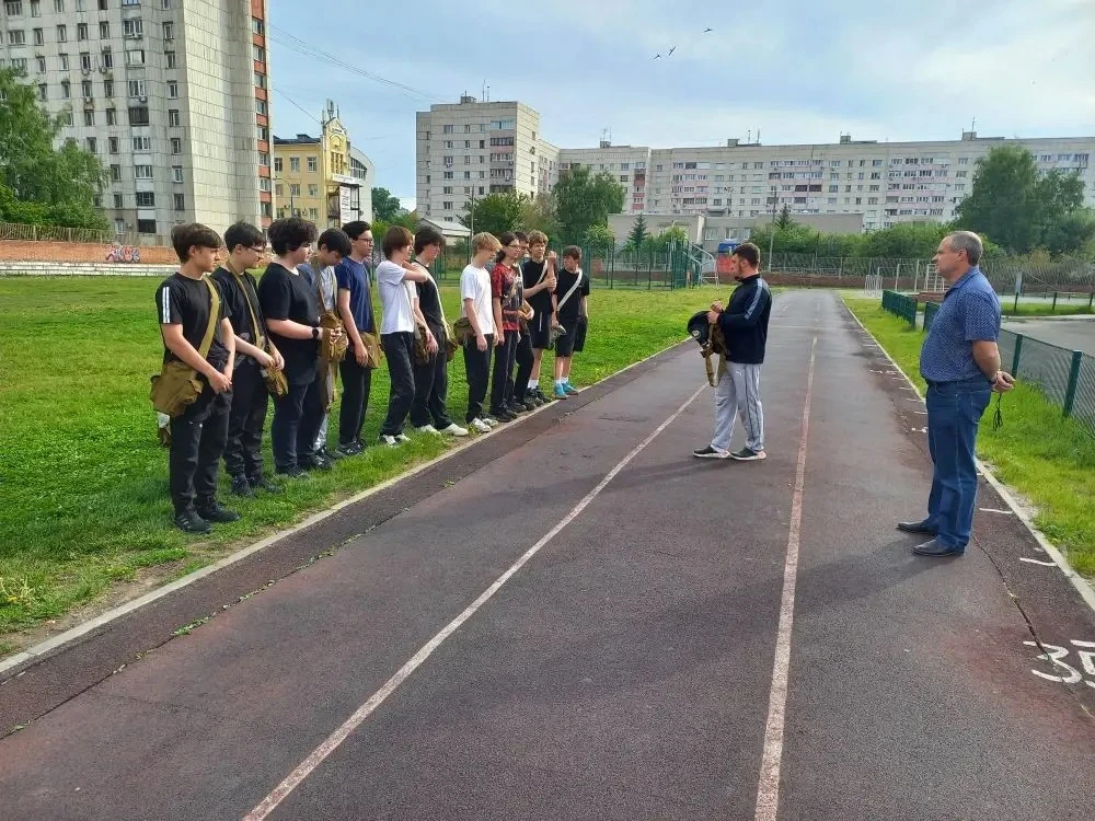 Учебные сборы для юношей 8‑х классов — шаг к гражданской ответственности и патриотизму