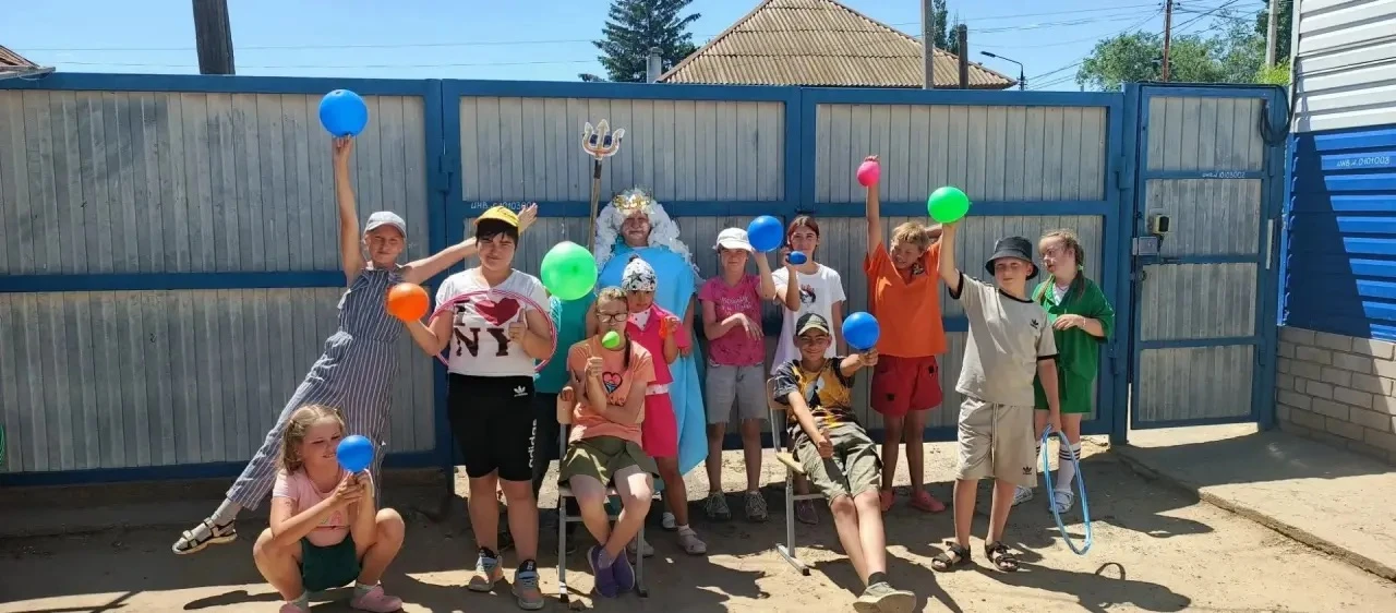 🌊✨  Сегодня в школьном лагере "Волгарята" прошло самое водное и веселое событие лета —"День Нептуна