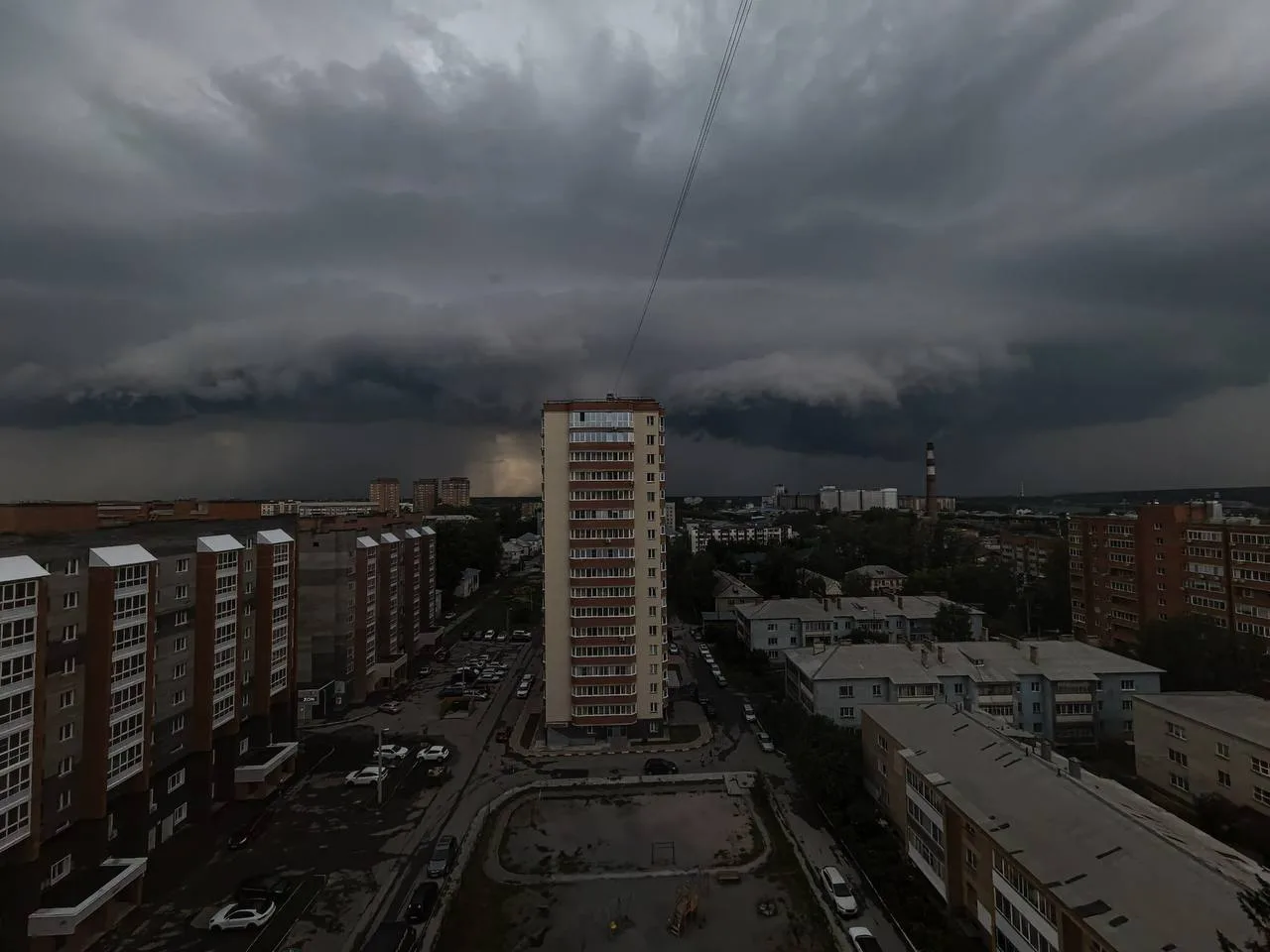 Невероятная и одновременно устрашающая красота от нашего подписчика ☁️