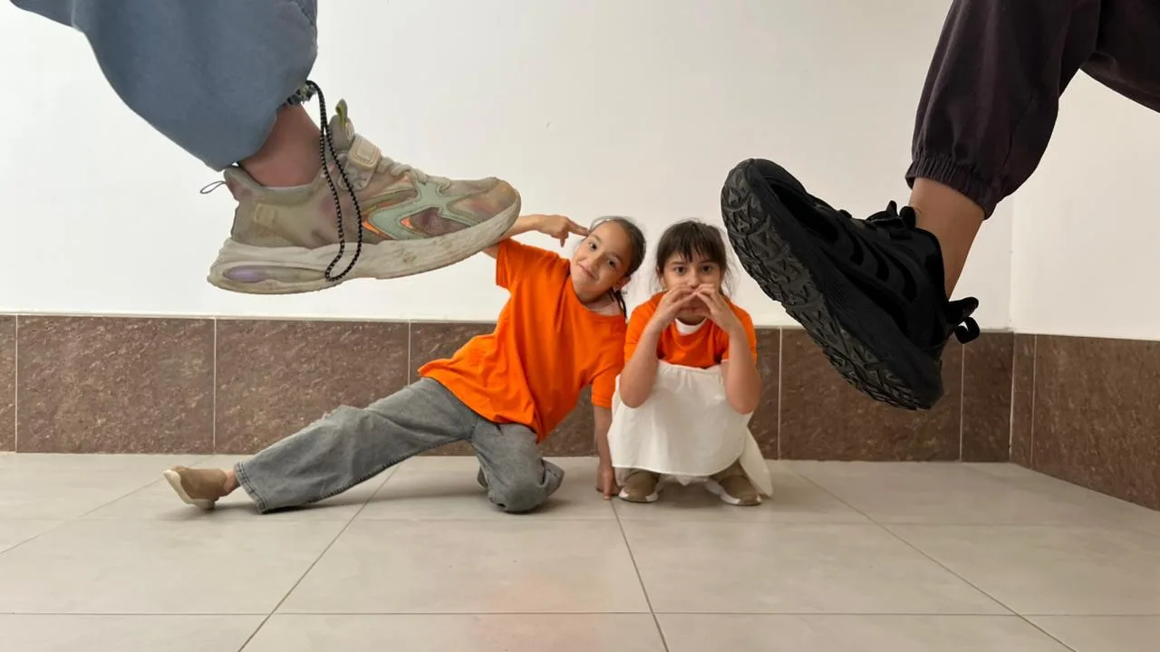 •ПОВТОРИ ДВА ФОТО