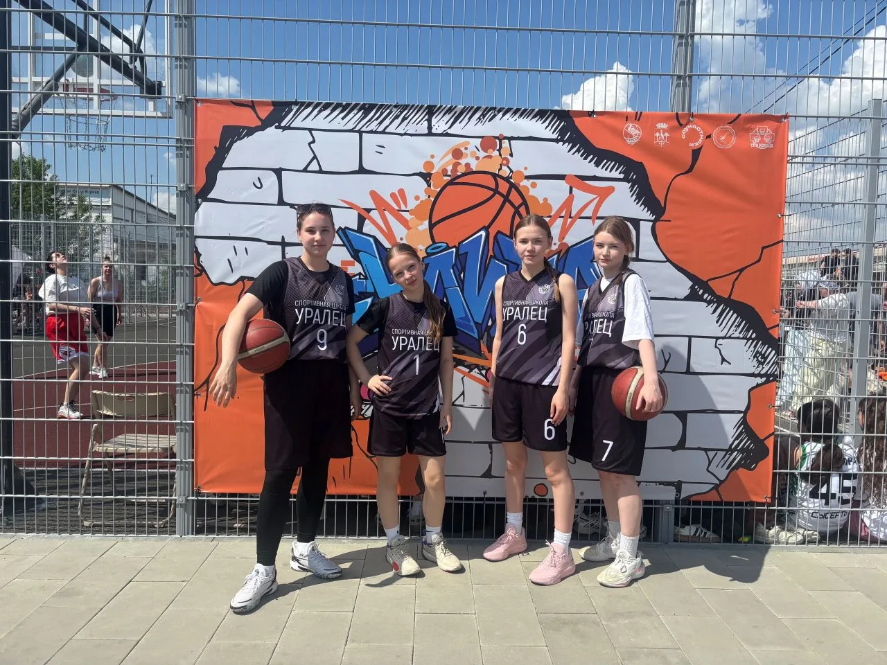🏀24 мая в г.Сысерть прошел масштабный фестиваль уличной культуры «УЛИЦА» в рамках фестиваля проходи