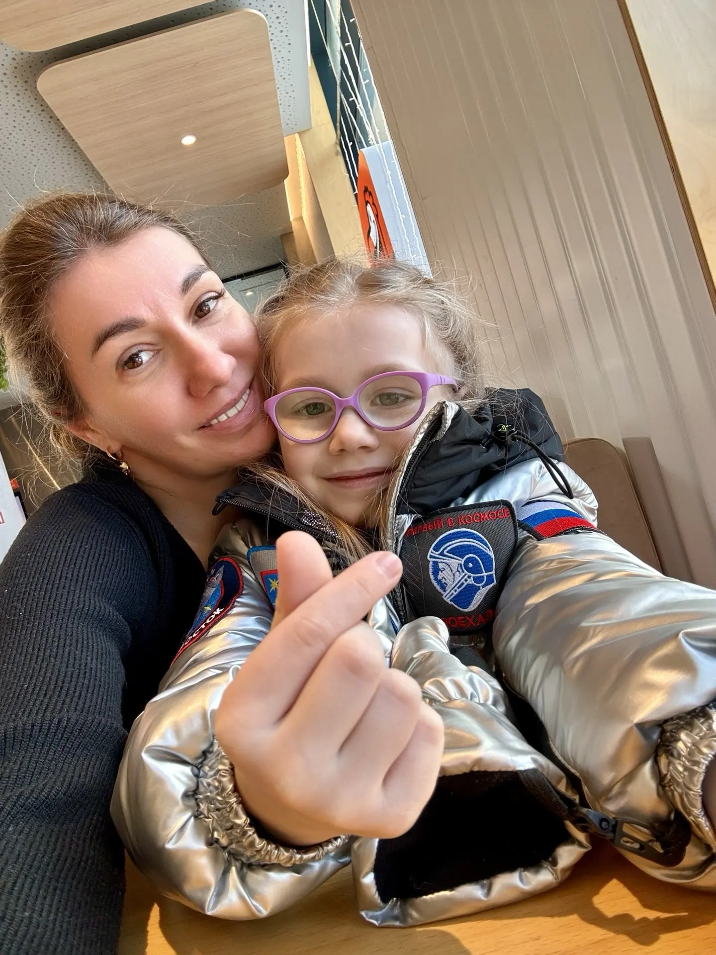 Такая взрослая уже моя дочь ❤️ в этом году первый класс. Переживаю, как все это буду тя...