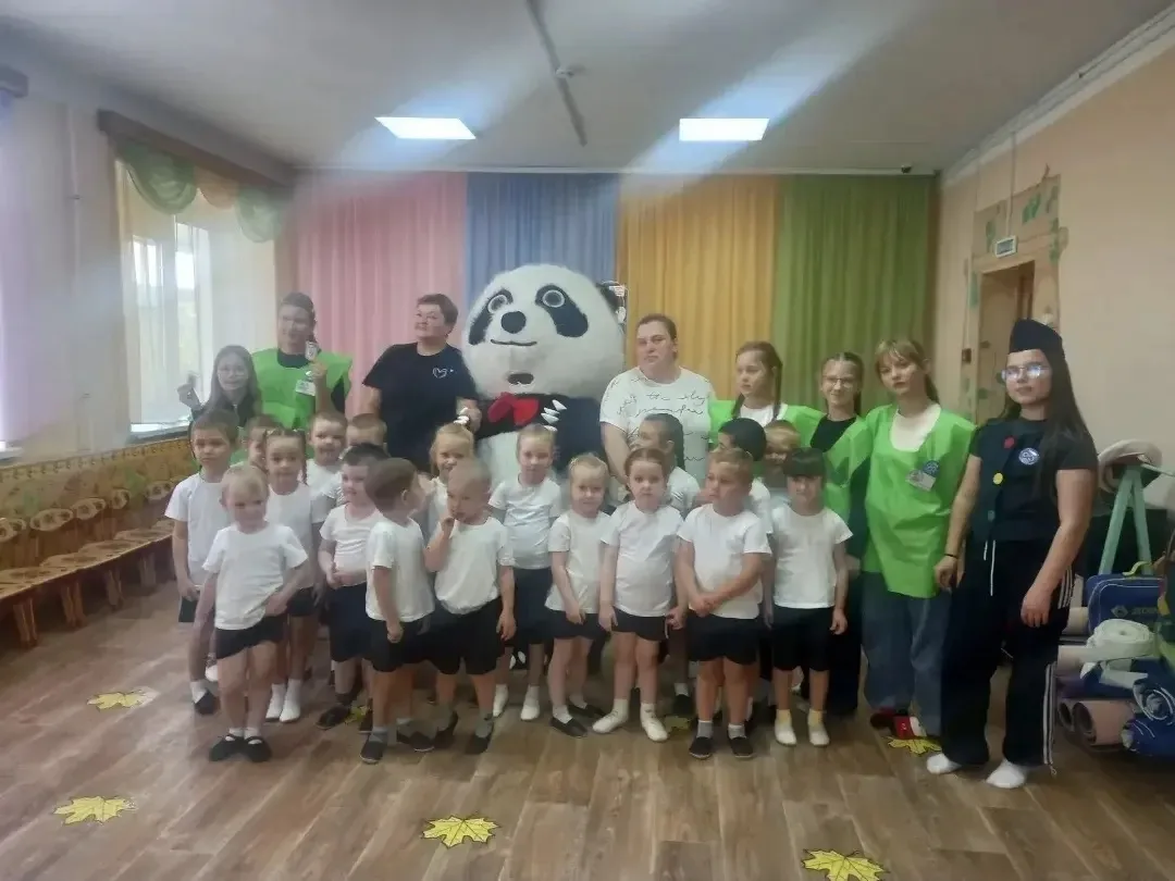 🧑‍🧑‍🧒К воспитанникам детского сада пришли настоящие профессионалы дорожной грамоты —...