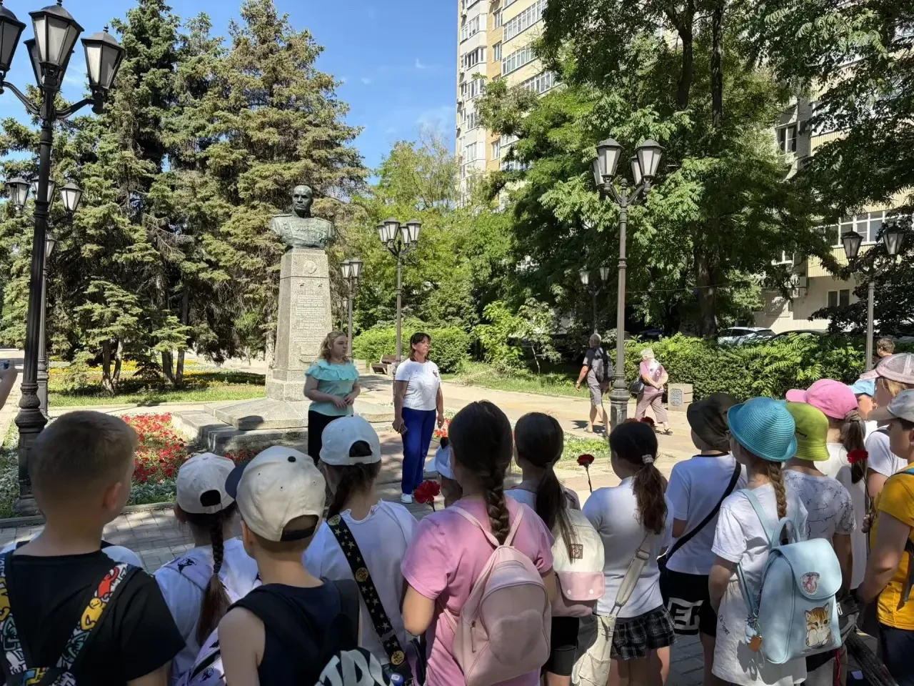 22 июня — День памяти и скорби.

Сегодня эта дата звучит особенно пронзительно. В нашем пришкольном 