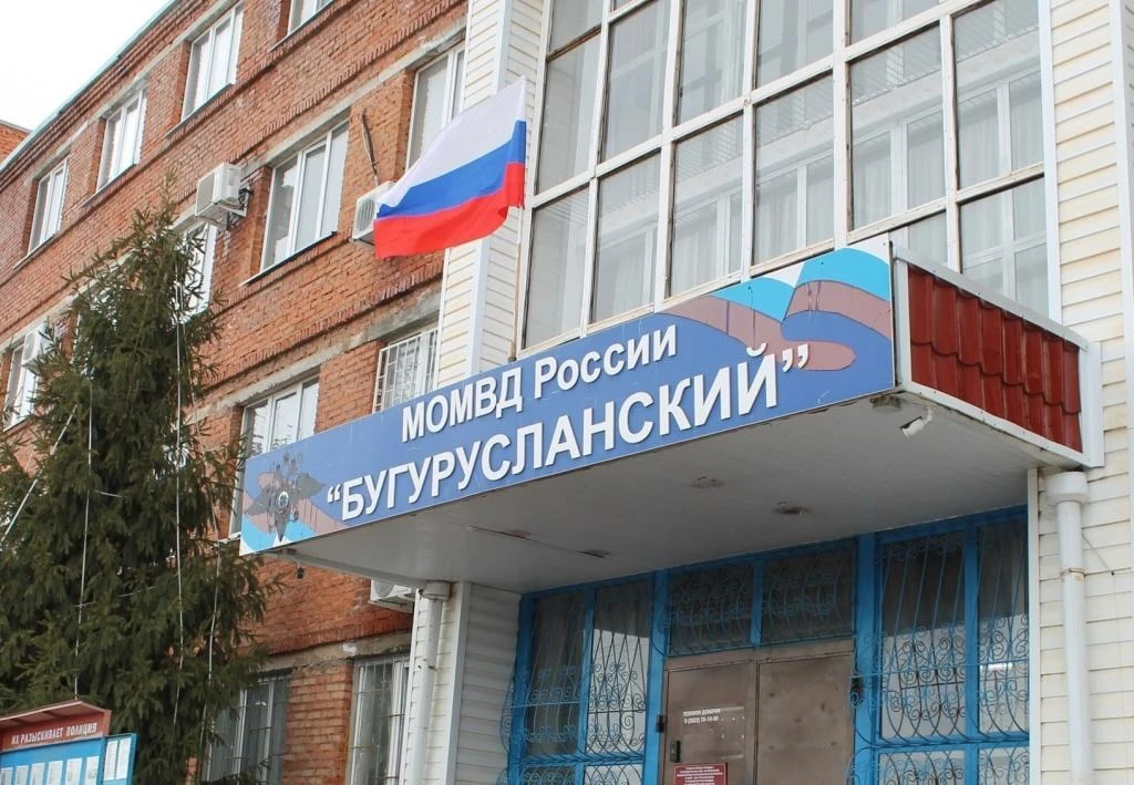 Сотрудниками полиции проводится проверка по факту несчастного случая.

Накануне в ночное время в деж