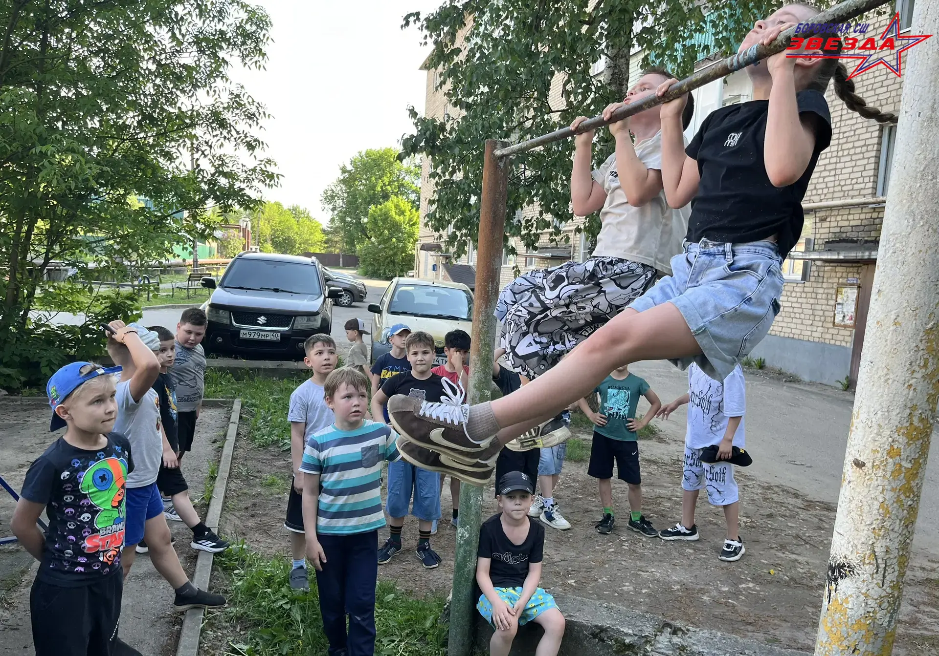 Кто сказал, что двор — это только качели? 🥋