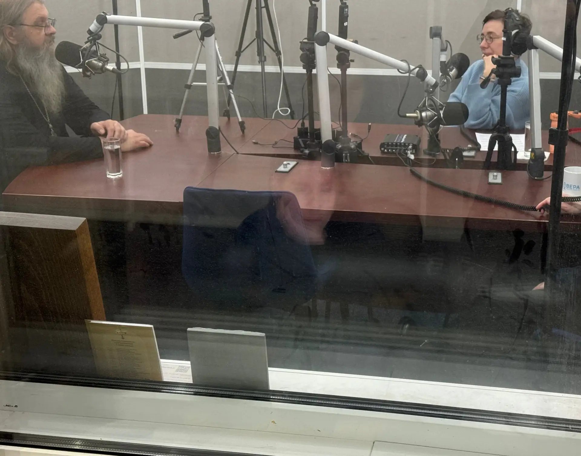 Поездка в Москву выдалась насыщенная на события! Запись программ на @radiovera Ждите программы:  "Де