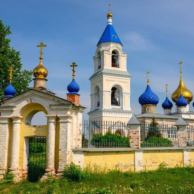 Село, основанное князем Пожарским

В 1620-х годах Дмитрий Пожарский основал на пожалованных ему земл