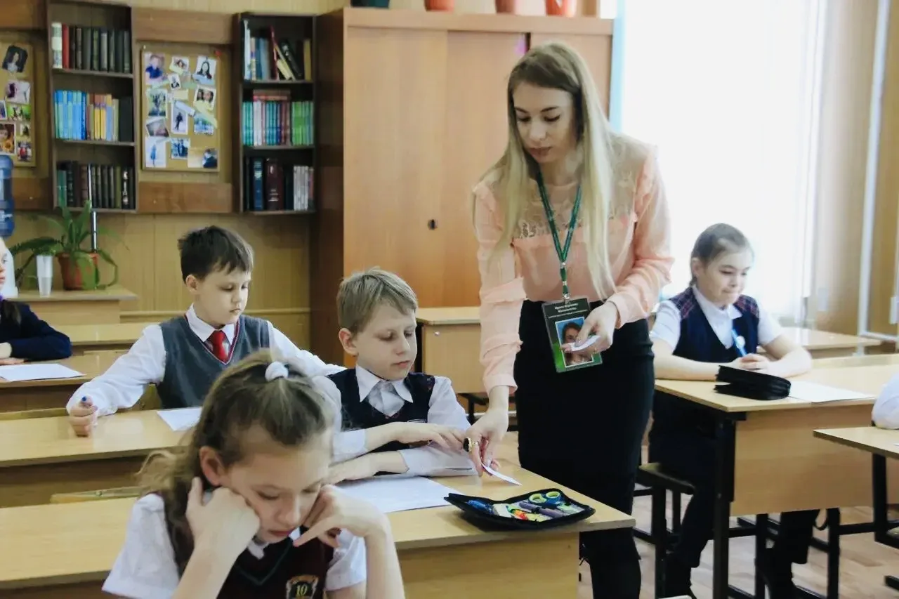 В новом учебном году в муниципальные учреждения образования пришли работать 517 молодых...