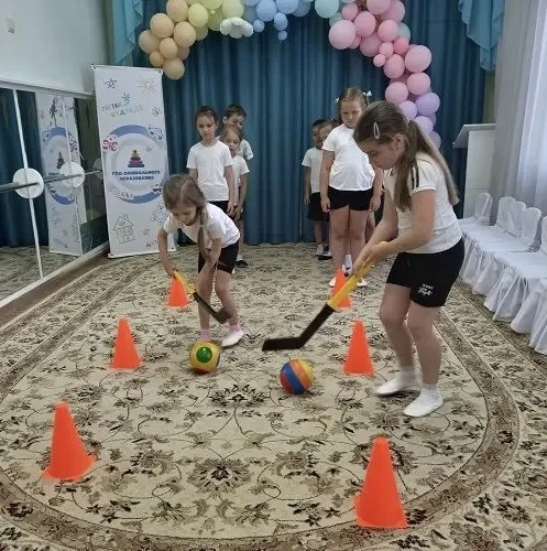 Олимпийские резервы в группе «Непоседы»! 🏅

23 июня у нас прошёл весёлый и активный День Олимпийски