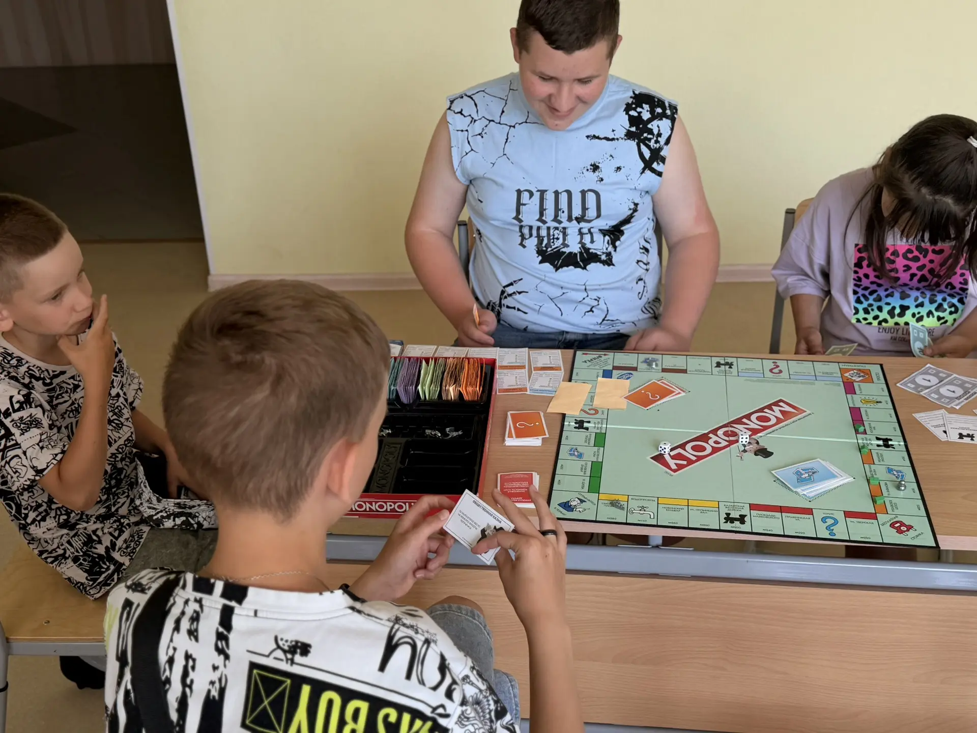 Но на этом веселье не закончилось! После активных приключений, каждый смог найти себе настольные игр