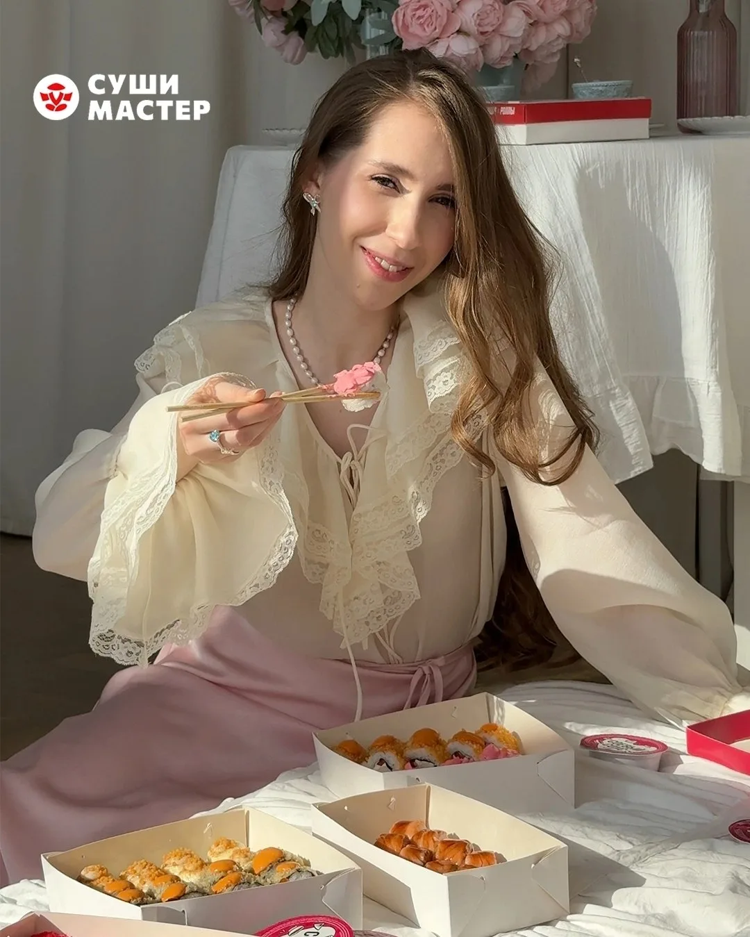 Как устроить себе вкусный обед, не отвлекаясь от важных дел?

Всё просто!
🥢 Заходишь 👉 [контакт