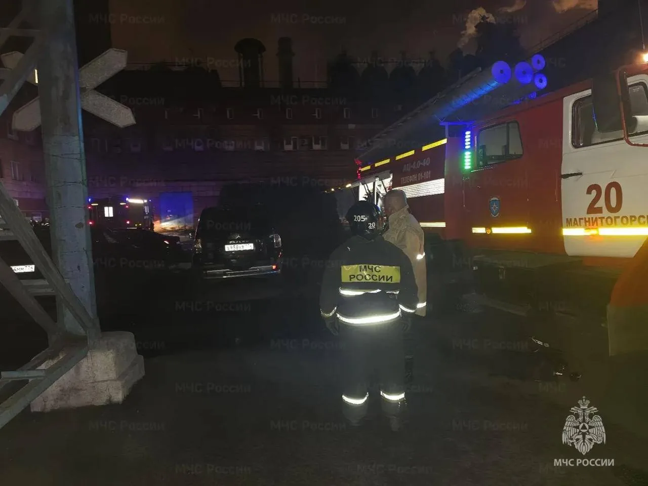В Магнитогорске несколько часов тушили пожар на электростанции местного промышленного п...