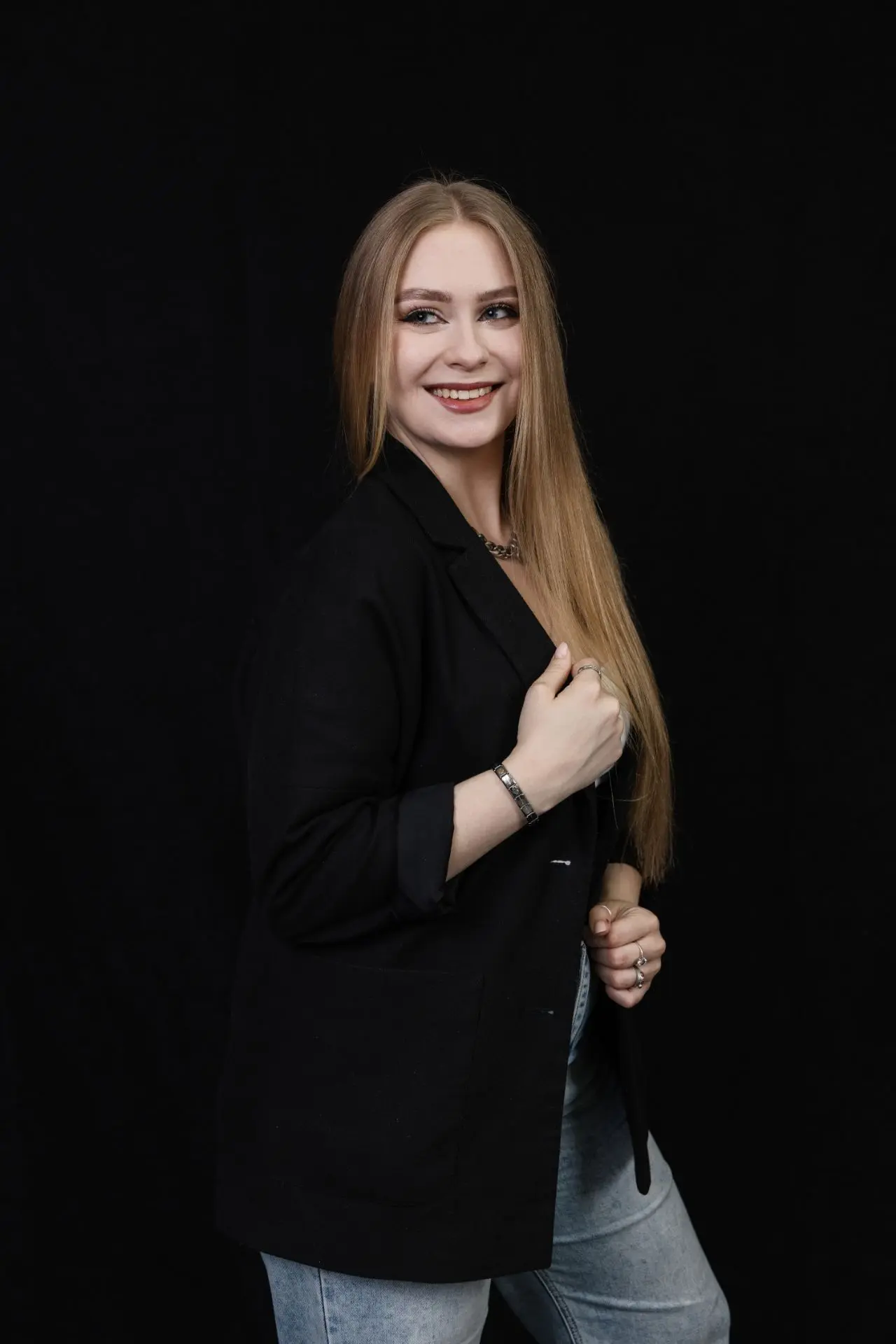 Сегодня празднует свой День рождения наставник по вокалу Замулова Виктория! 🎉