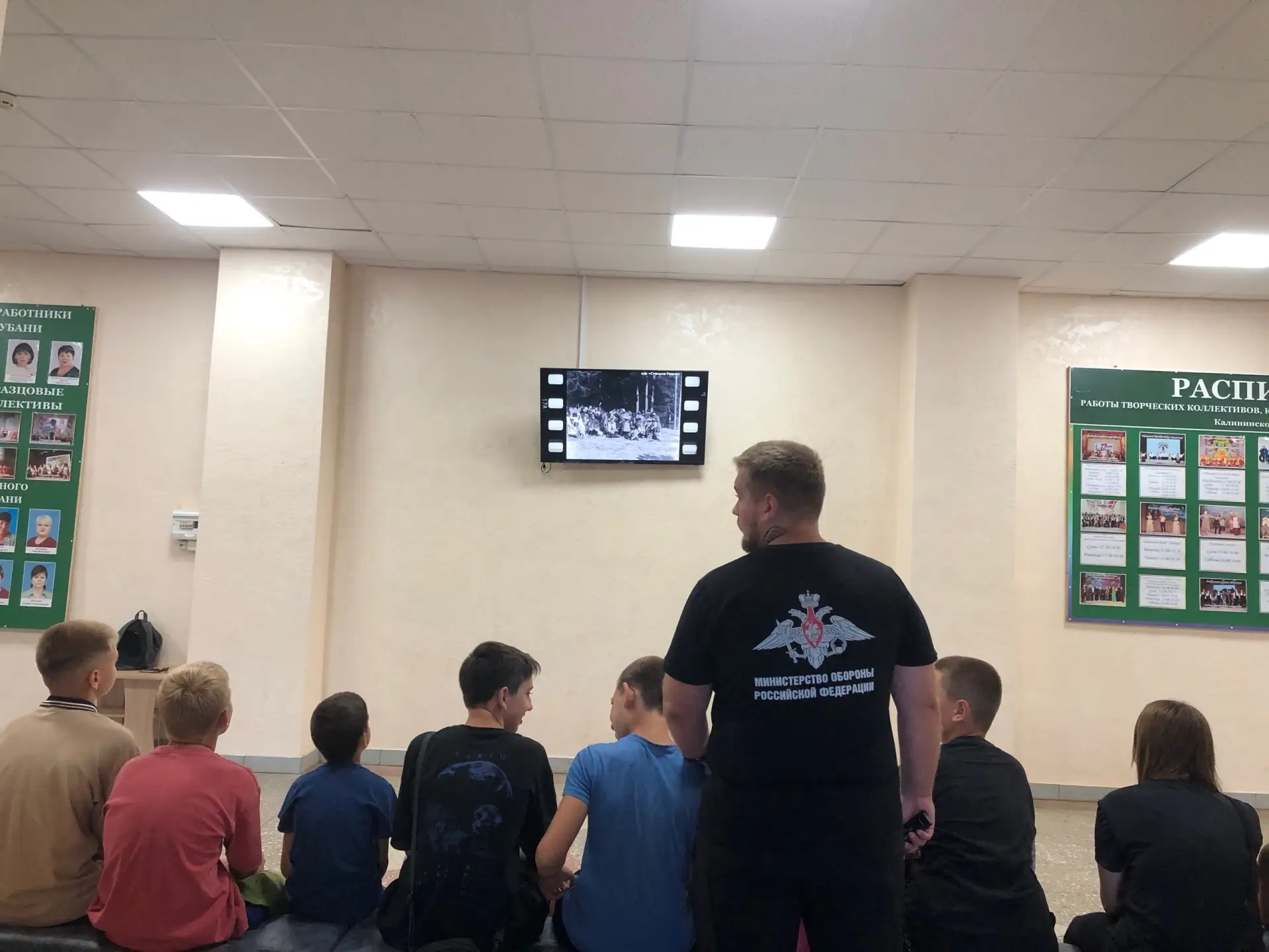 🎬 В прошлое с большого экрана! 📽