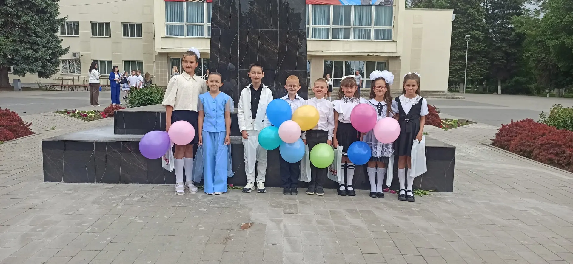 🌟 27 мая в Матвеевом Кургане состоялся слёт отличников начальной школы! Учащиеся нашей школы вошли 
