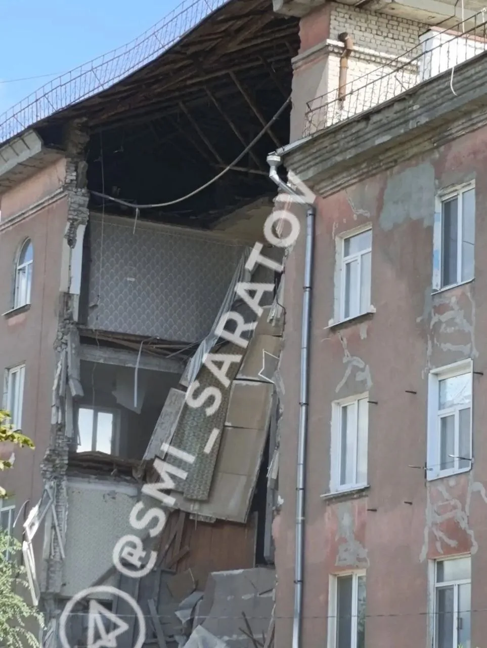 📍Мэрия Саратова признала разрушенную пятиэтажку безопасной