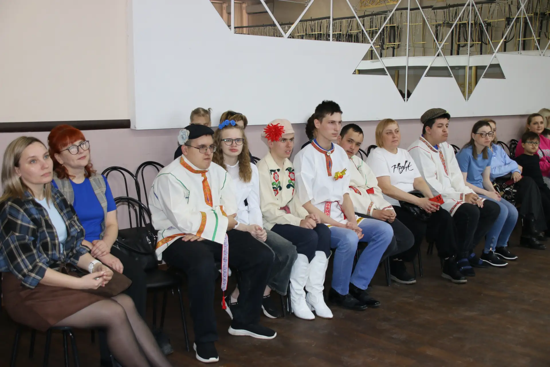 🎉АКОО «Апрель» отметили 10-летие!  Сегодня, 2 апреля, - Всемирный день распространения информации об