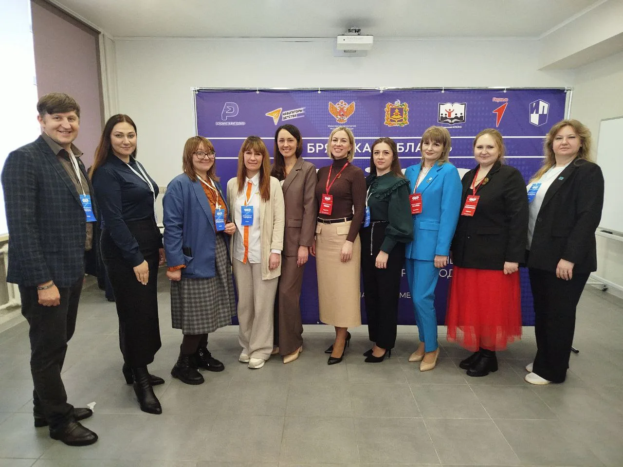 📽️🏫 Медиастудия "Доброта в кадре" делится опытом работы на межрегиональном уровне! 👩‍💻  Состоялся ва