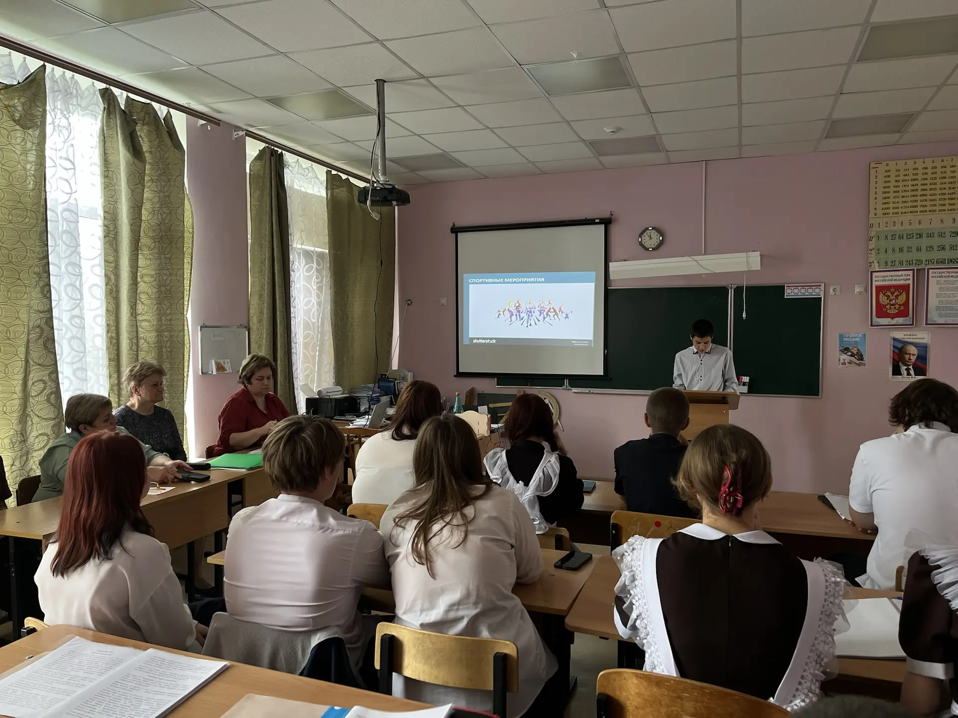 🎓 В нашей школе прошла защита проектов 9 и 11 классов!