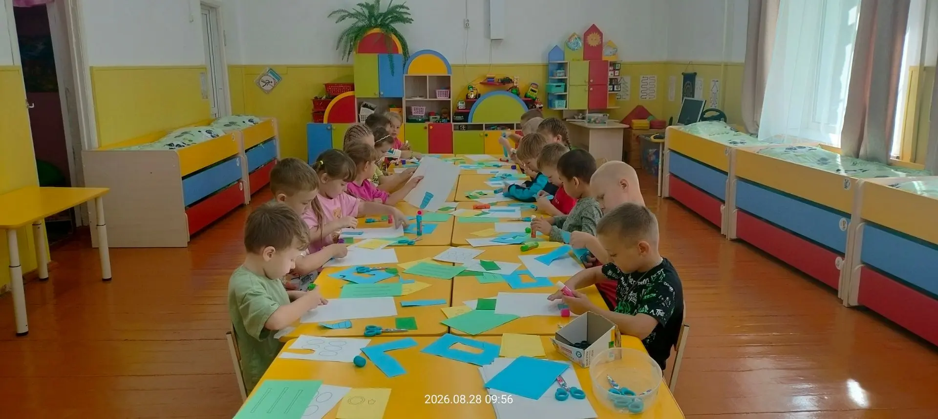 🌼 Творческое занятие в подготовительной группе «Букет нарциссов»