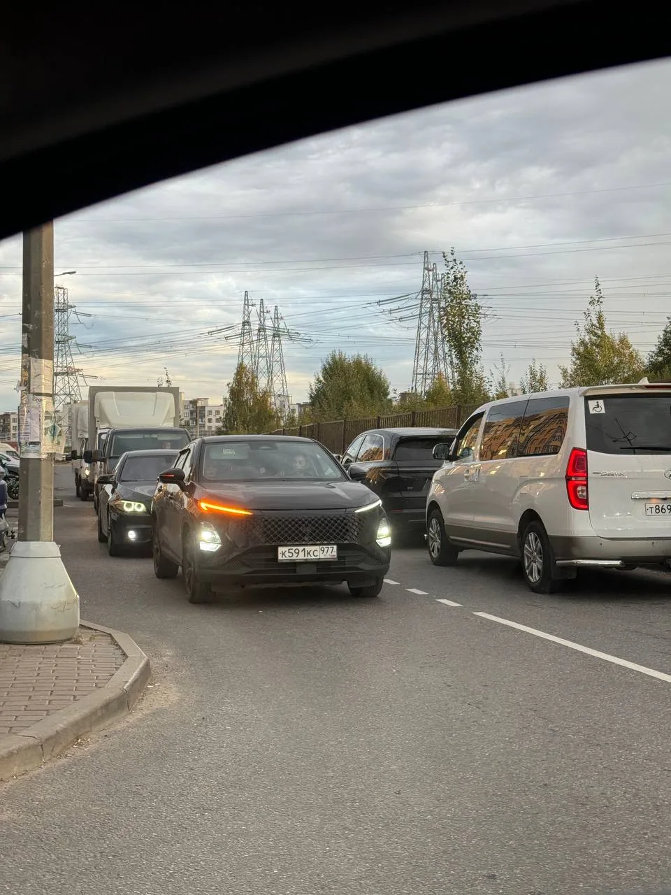 В ЖК Мытищи Лайт серьёзные проблемы с въездом на территорию.