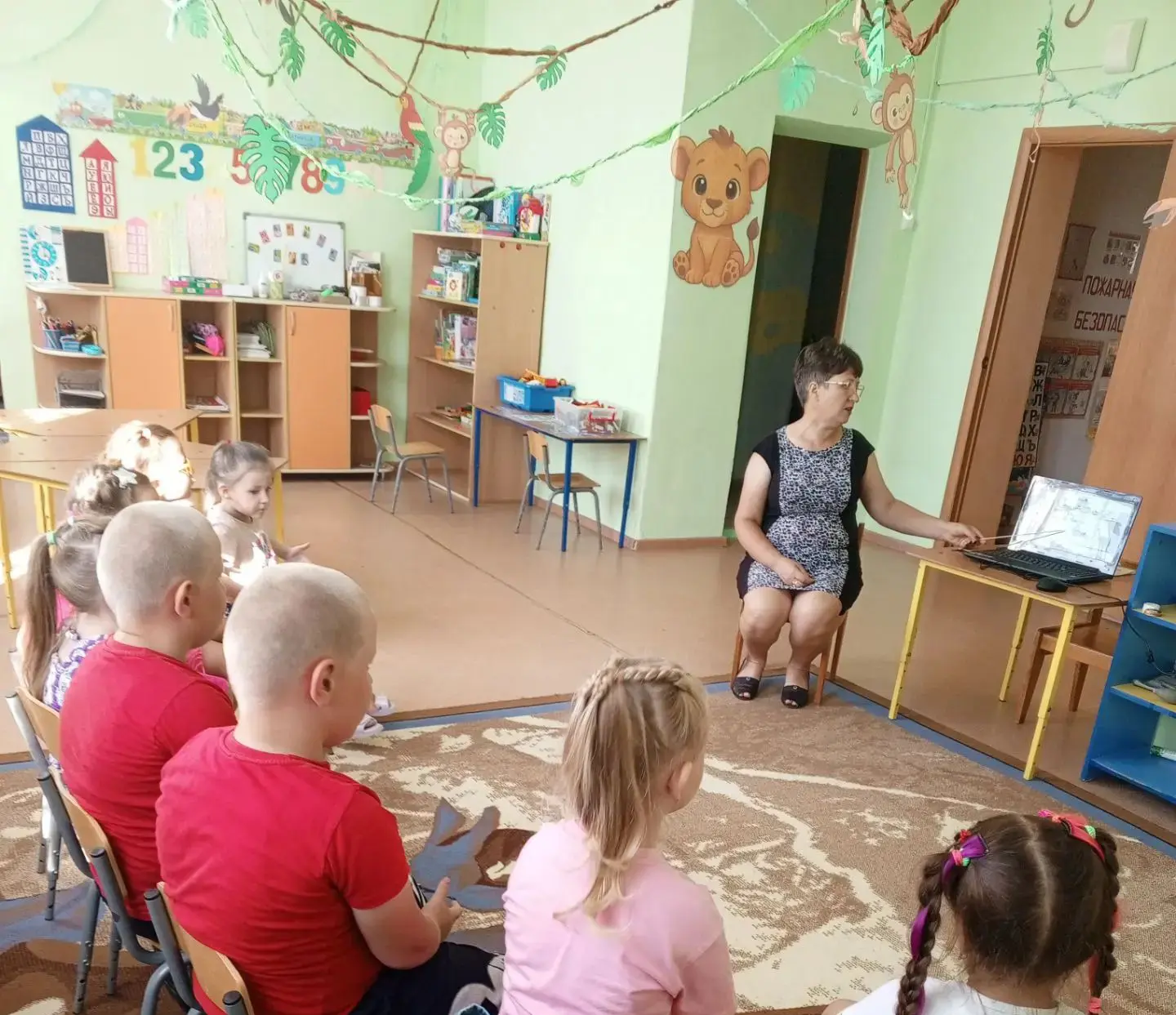🎉 Сегодня в нашей старшей группе прошла настоящая лесная экспедиция — мы устроили беседу-презентаци