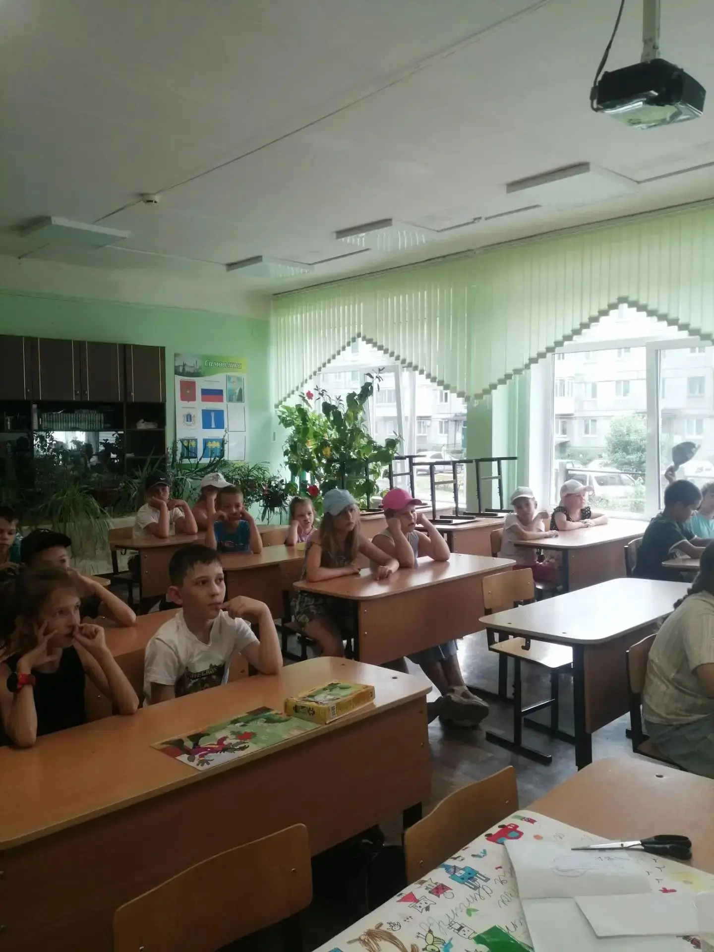 27 июля .