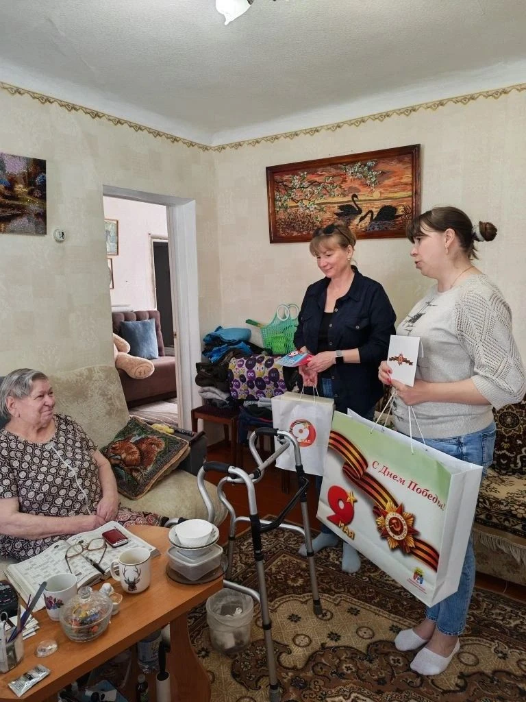 В предпраздничные дни во всех поселениях Аксайского района проходят торжественные поздр...