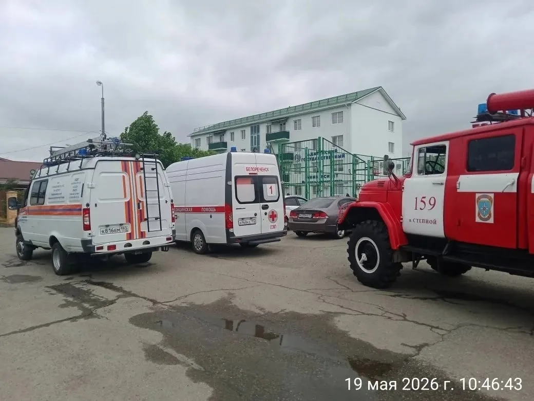 Утро не совсем простое выдалось у городских служб. Телефонное хулиганство приводит к тому, что экстр