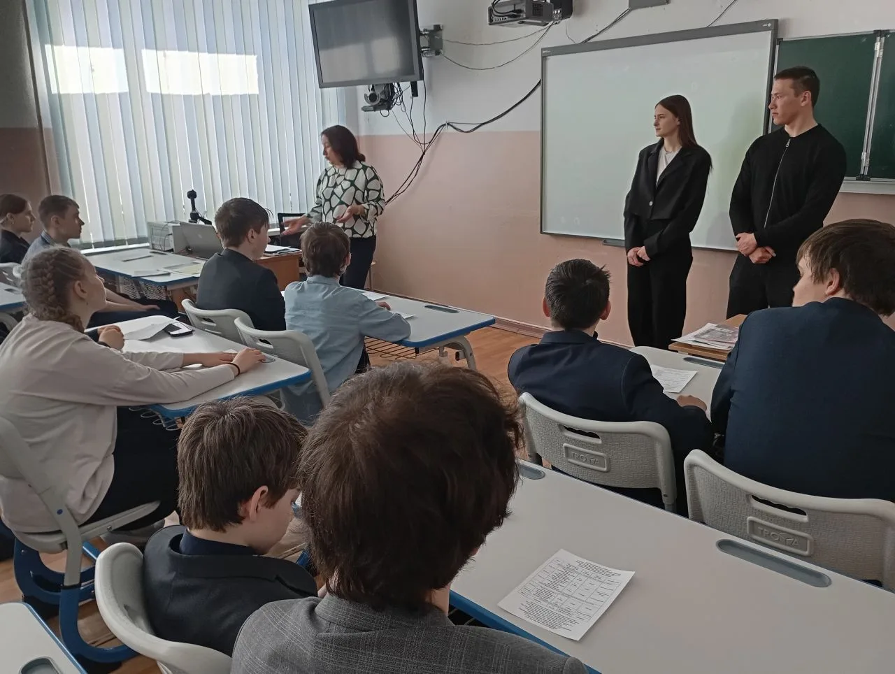 📢 В Ундоровский лицей приехали представители ГАПОУ "Тетюшский сельскохозяйственный тех...