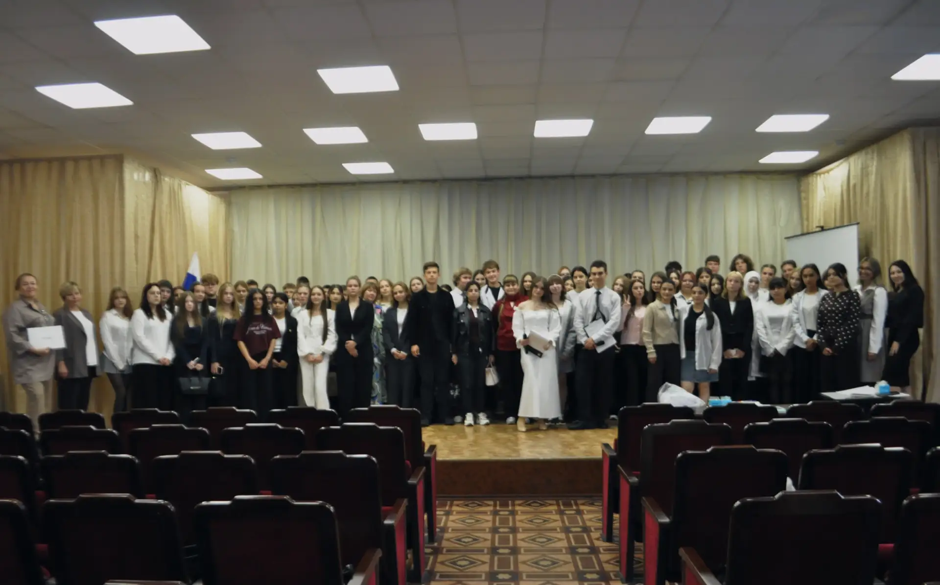 🎓 С 1 сентября, дорогие студенты!